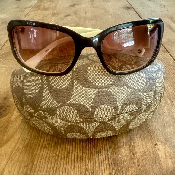 Coach Brown and Cream Classic Sunglasses with Case and Cloth - Picture 1 of 6